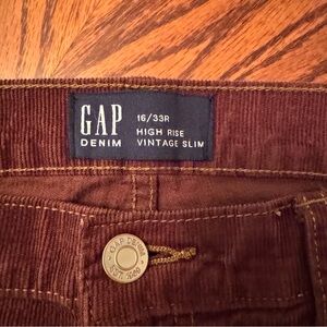 LIKE NEW GAP VINTAGE SLIM HGH RISE CORDUROY Brown SIZE 33 / 16 REGULAR WM